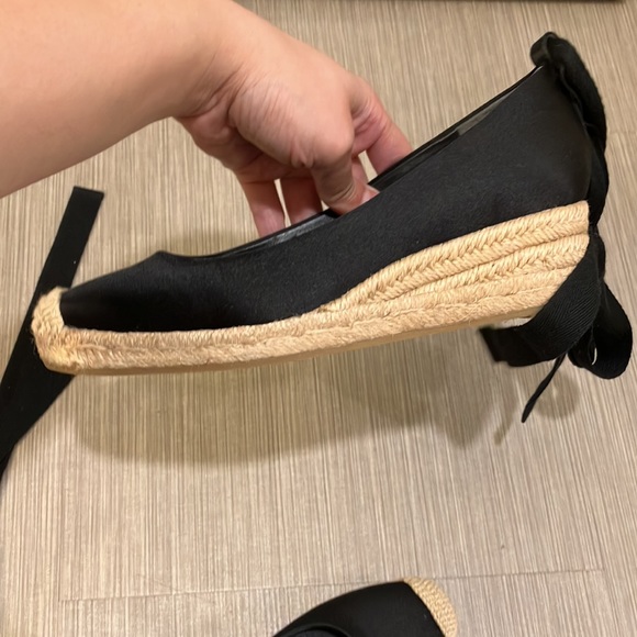 Tory Burch Satin Heather Ankle Wrap Espadrille Wedge shoes Black color Size 5.5 - Picture 4 of 9